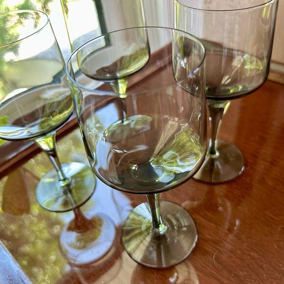 Orrefors Rhapsody Mid Century Smoke Crystal Wine Glasses set of 4 - Picture 10 of 12